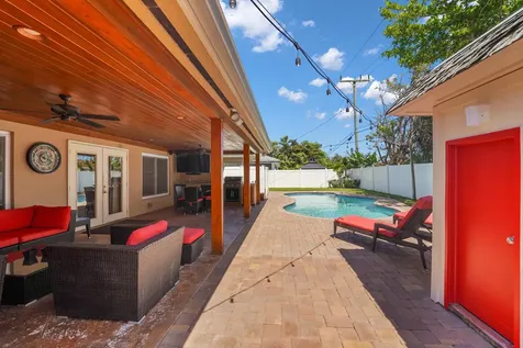 1066 SW 27th Place Boynton Beach FL 33426