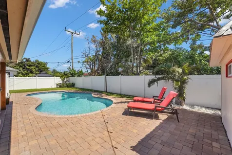 1066 SW 27th Place Boynton Beach FL 33426