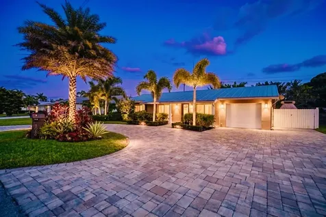 1066 SW 27th Place Boynton Beach FL 33426
