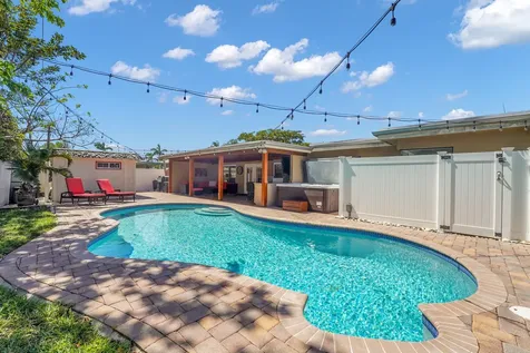 1066 SW 27th Place Boynton Beach FL 33426