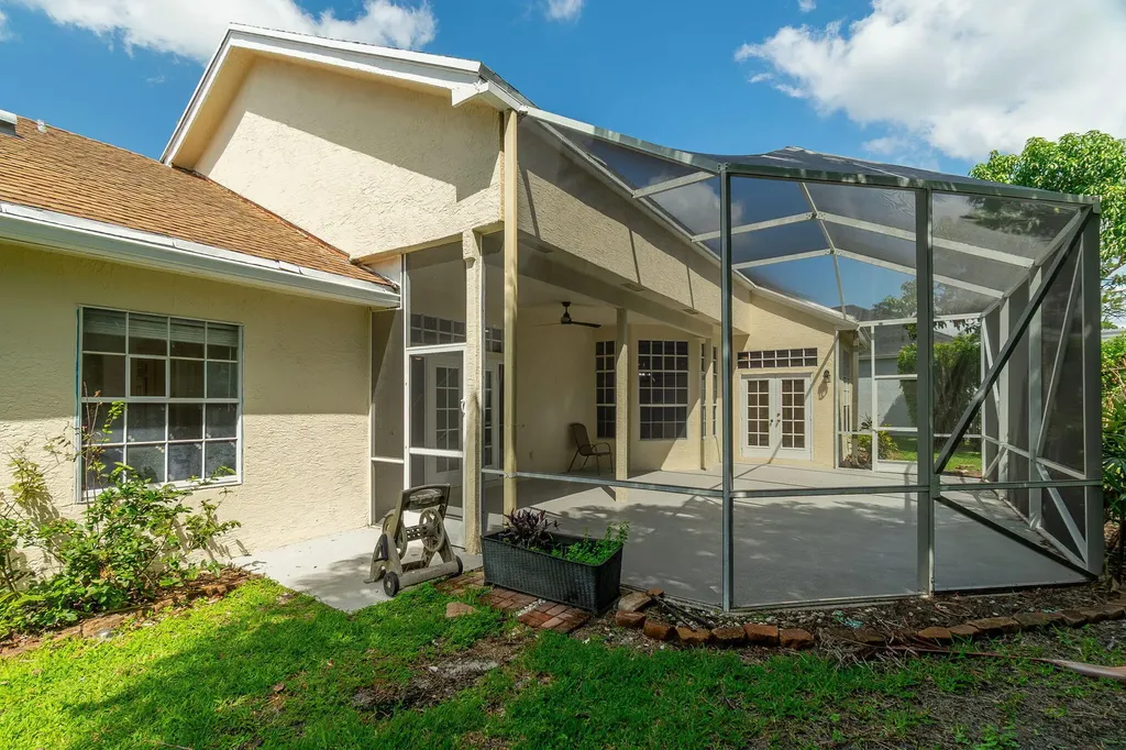 1070 Sweet Briar Place Wellington FL 33414