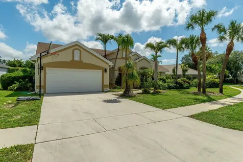 1070 Sweet Briar Place Wellington FL 33414