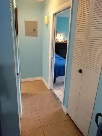2569 Dudley Drive W West Palm Beach FL 33415