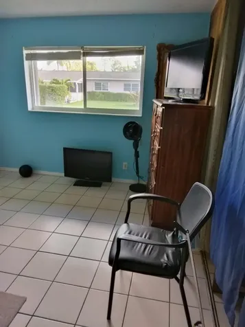 2569 Dudley Drive W West Palm Beach FL 33415