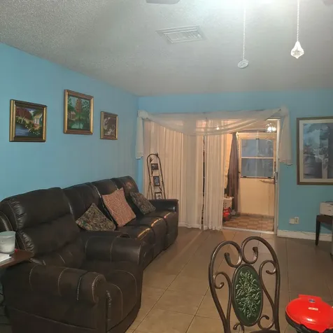 2569 Dudley Drive W West Palm Beach FL 33415