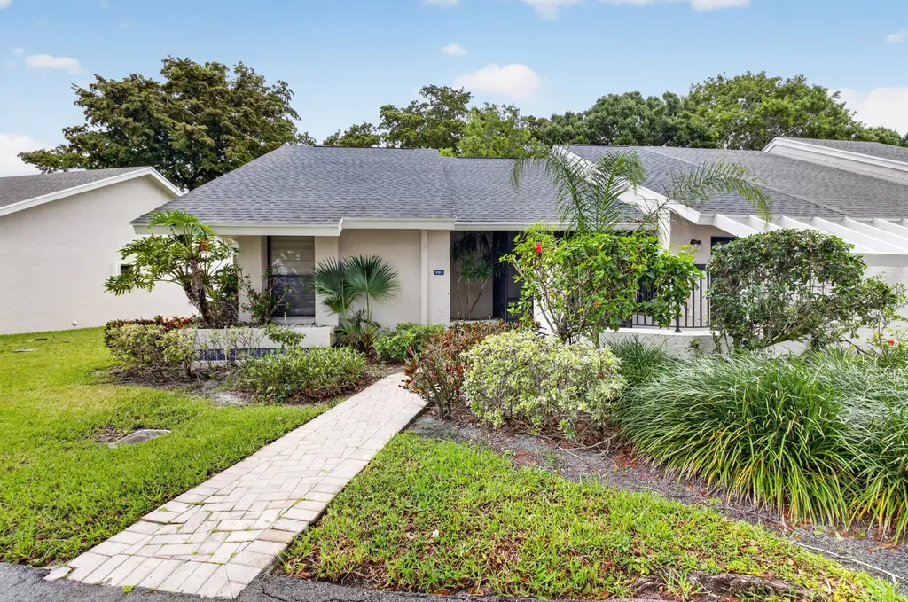 10911 Lake Front Place Boca Raton FL 33498