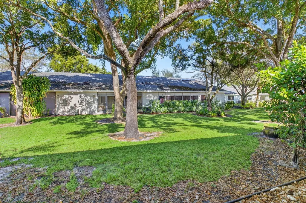10911 Lake Front Place Boca Raton FL 33498