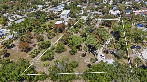 2614 NE Palm Avenue Jensen Beach FL 34957