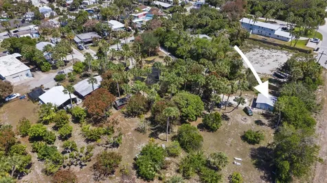 2614 NE Palm Avenue Jensen Beach FL 34957