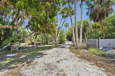 2614 NE Palm Avenue Jensen Beach FL 34957