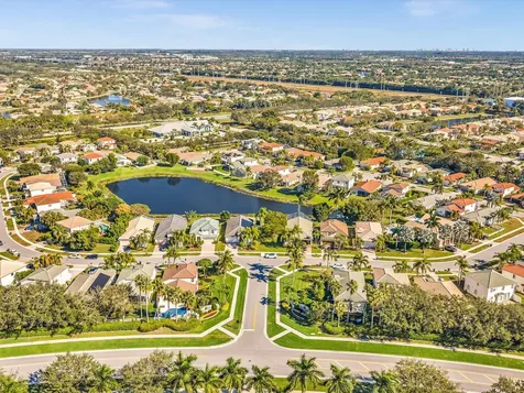 4194 Bluff Harbor Way Wellington FL 33449