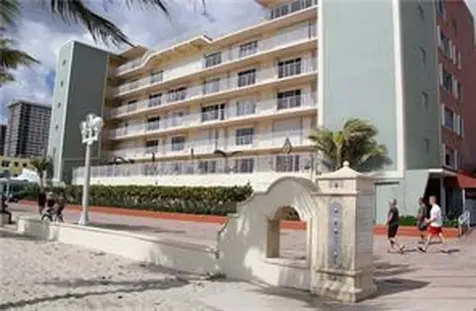 300 Oregon Street Hollywood FL 33019