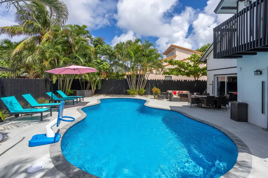 2541 Southridge Road Delray Beach FL 33444