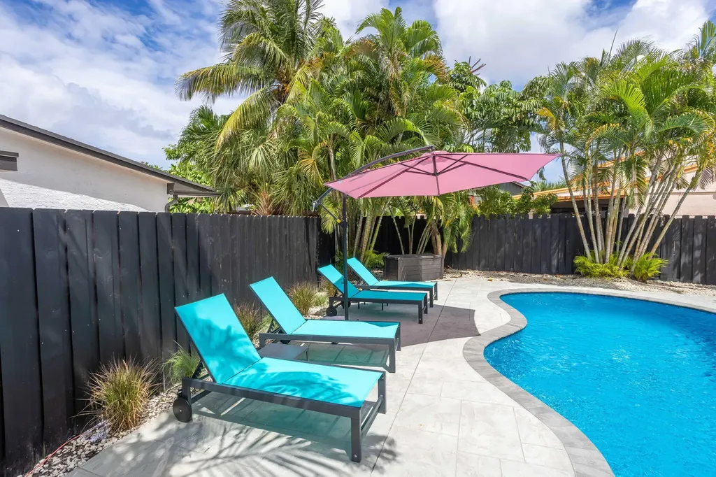 2541 Southridge Road Delray Beach FL 33444