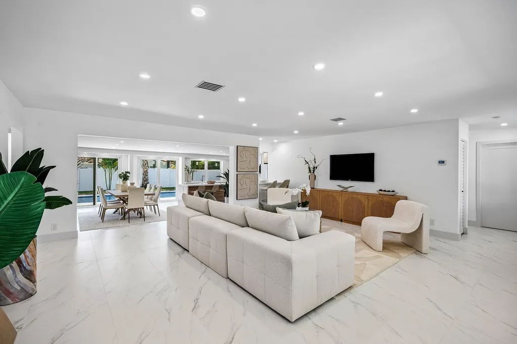 833 SW 5th Street Boca Raton FL 33486