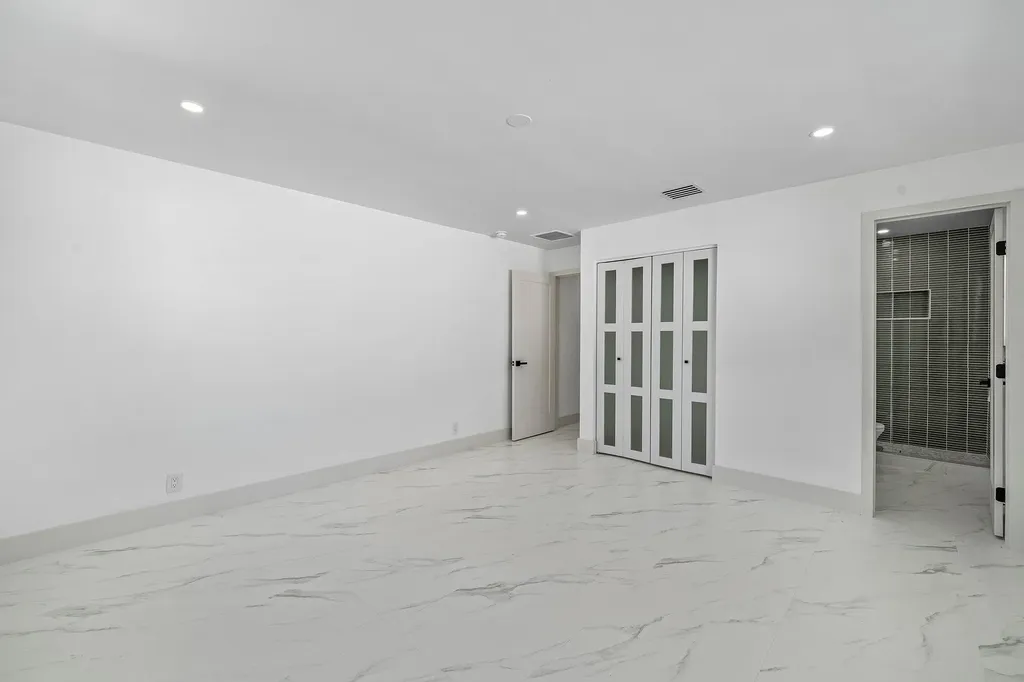 833 SW 5th Street Boca Raton FL 33486