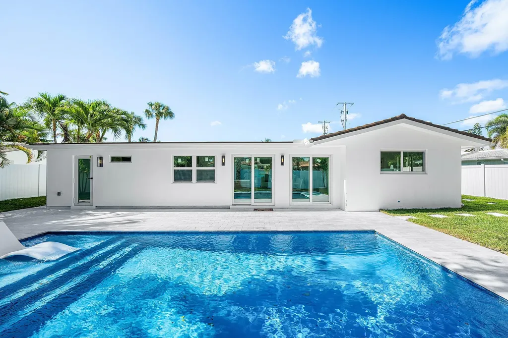 833 SW 5th Street Boca Raton FL 33486