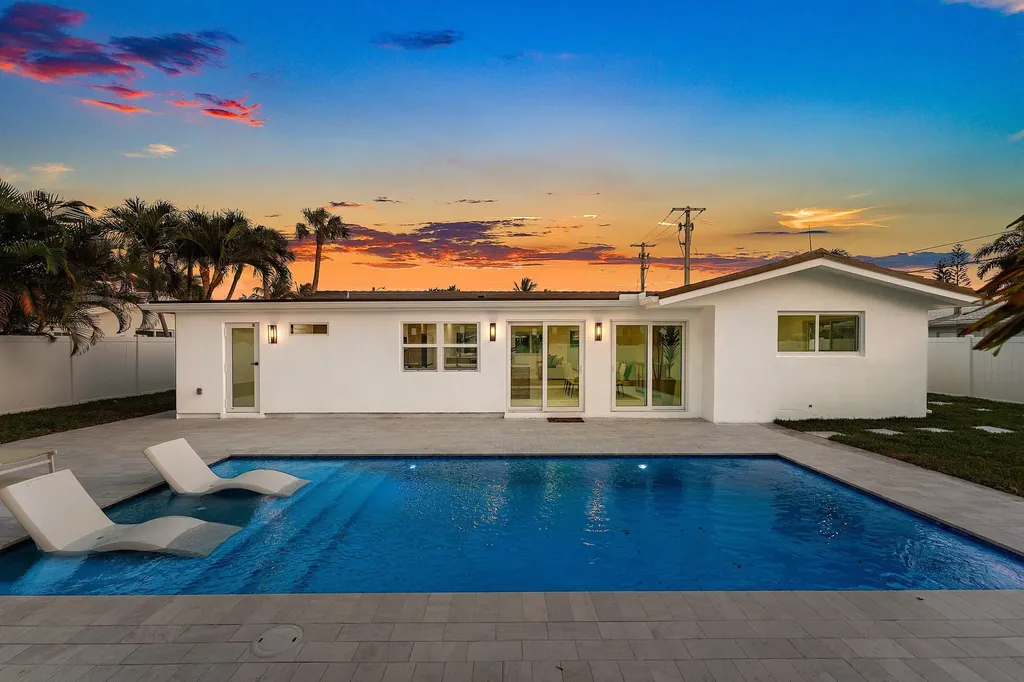 833 SW 5th Street Boca Raton FL 33486