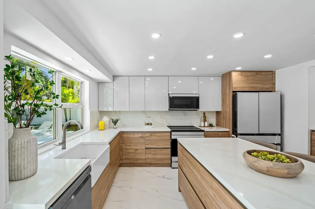 833 SW 5th Street Boca Raton FL 33486