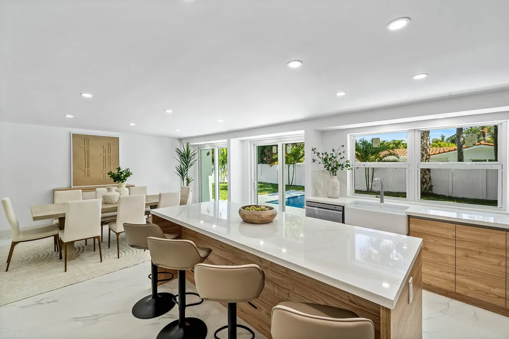 833 SW 5th Street Boca Raton FL 33486