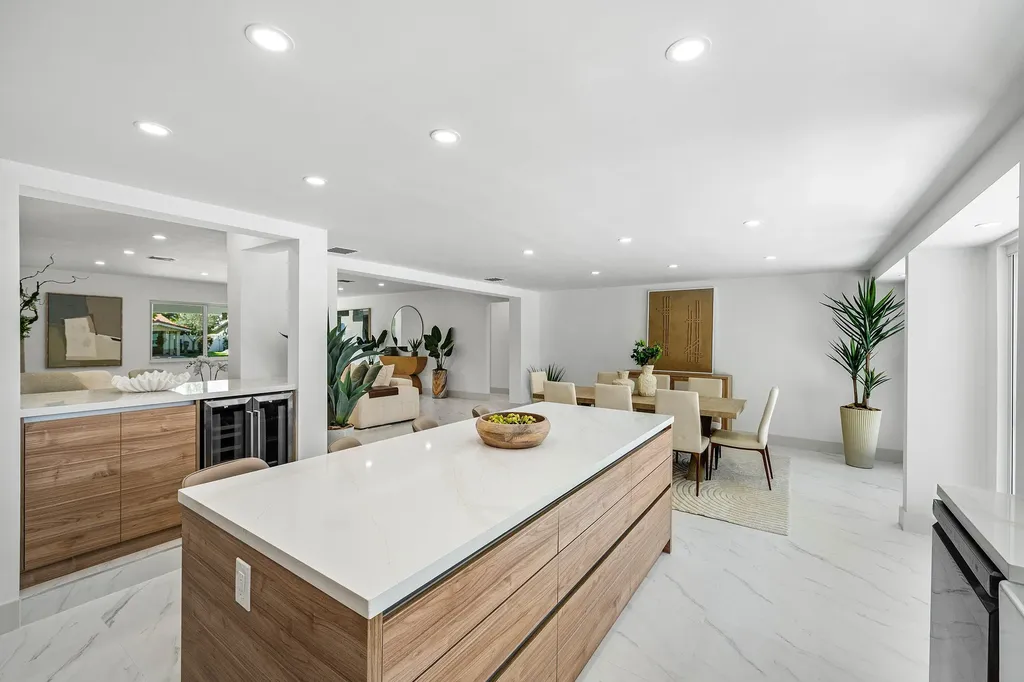 833 SW 5th Street Boca Raton FL 33486