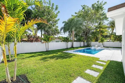 833 SW 5th Street Boca Raton FL 33486