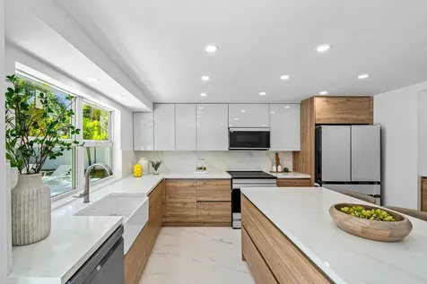 833 SW 5th Street Boca Raton FL 33486