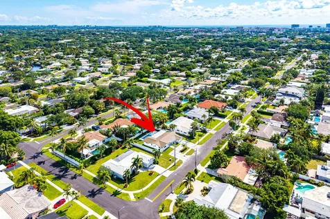 833 SW 5th Street Boca Raton FL 33486