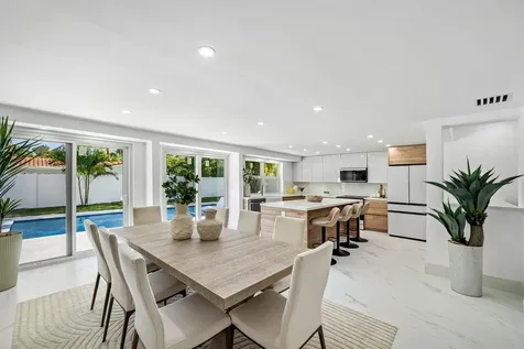 833 SW 5th Street Boca Raton FL 33486