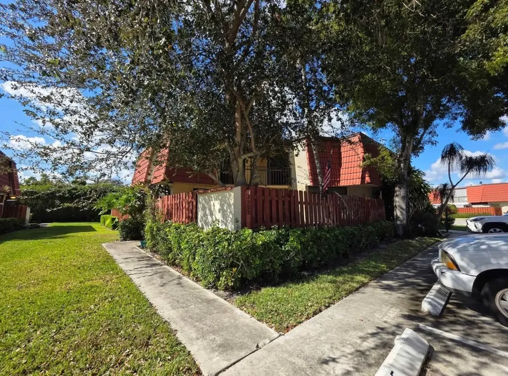 3928 Victoria Drive West Palm Beach FL 33406