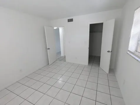1401 NE 17th Court Fort Lauderdale FL 33305