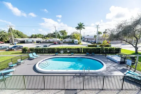 1401 NE 17th Court Fort Lauderdale FL 33305