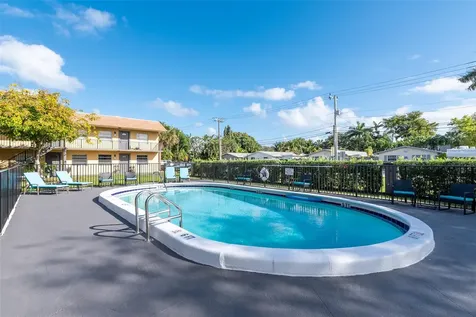 1401 NE 17th Court Fort Lauderdale FL 33305