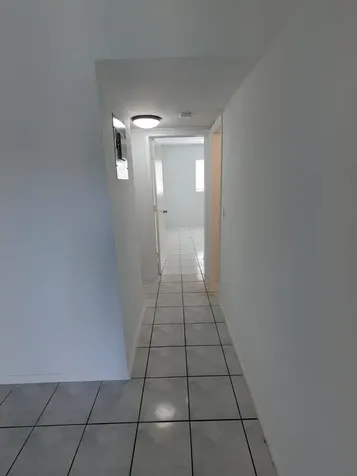 1401 NE 17th Court Fort Lauderdale FL 33305