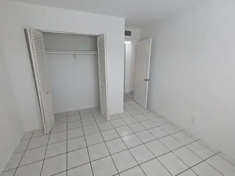 1401 NE 17th Court Fort Lauderdale FL 33305