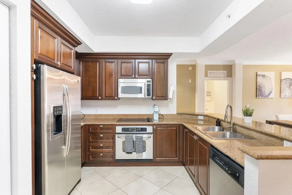 2 Renaissance Way Boynton Beach FL 33426