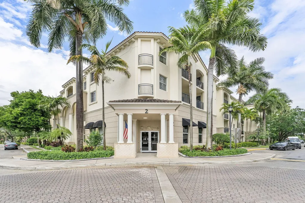 2 Renaissance Way Boynton Beach FL 33426
