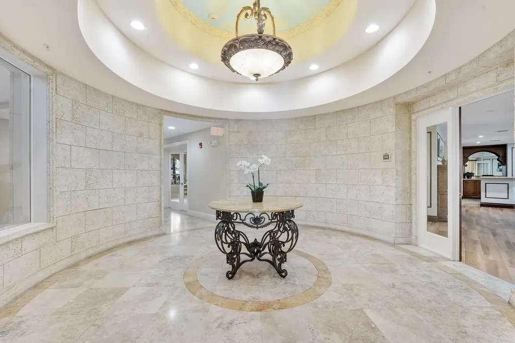 2 Renaissance Way Boynton Beach FL 33426