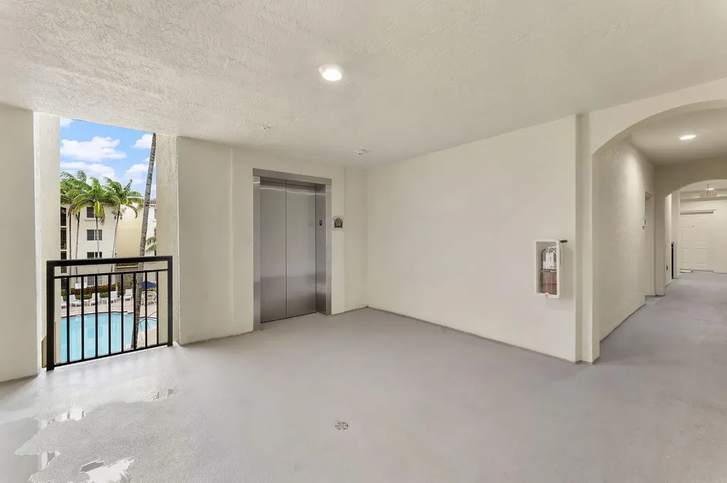 2 Renaissance Way Boynton Beach FL 33426