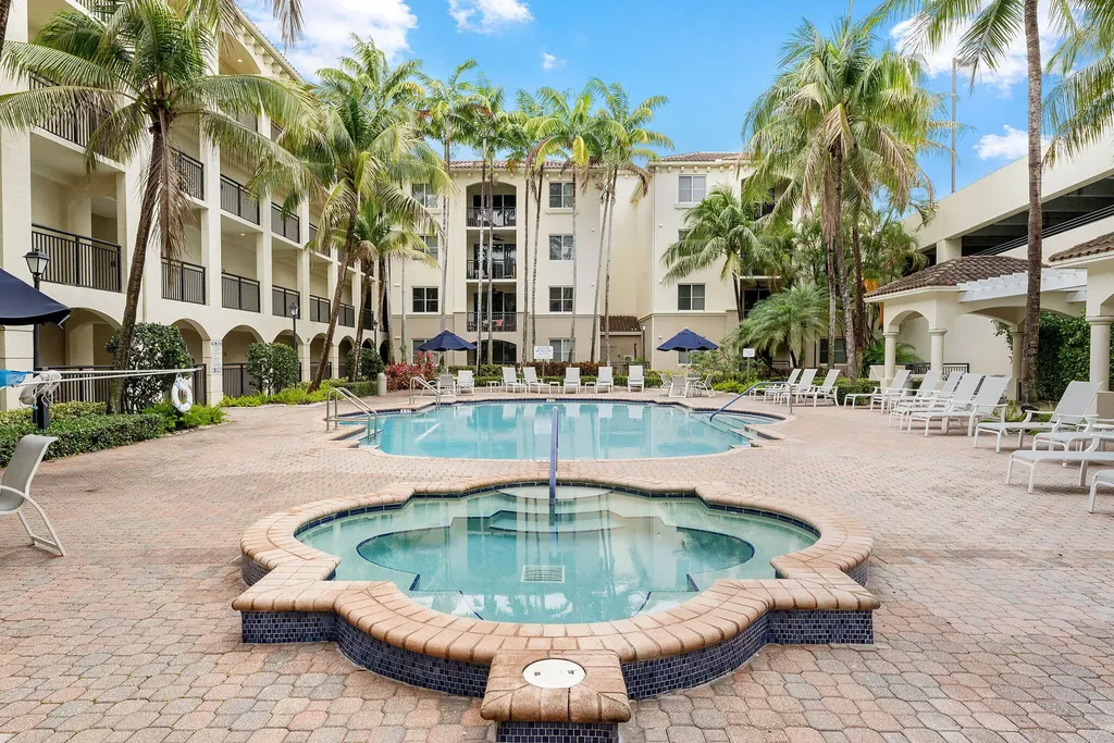 2 Renaissance Way Boynton Beach FL 33426
