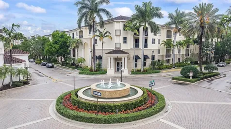 2 Renaissance Way Boynton Beach FL 33426