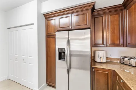 2 Renaissance Way Boynton Beach FL 33426