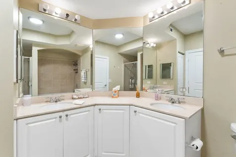 2 Renaissance Way Boynton Beach FL 33426