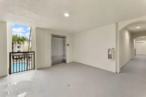 2 Renaissance Way Boynton Beach FL 33426