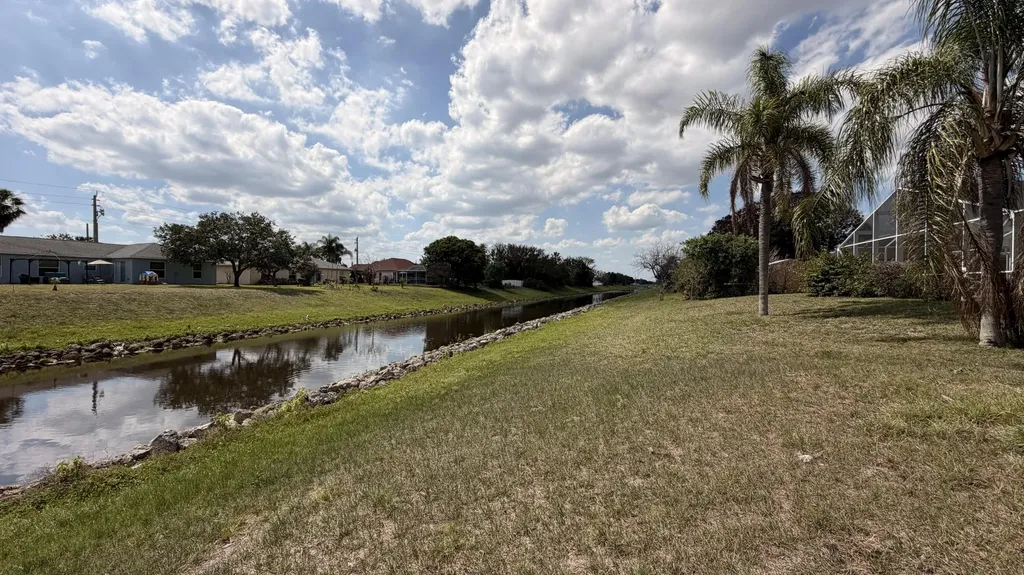 2532 SW Monterrey Lane Port St Lucie FL 34953