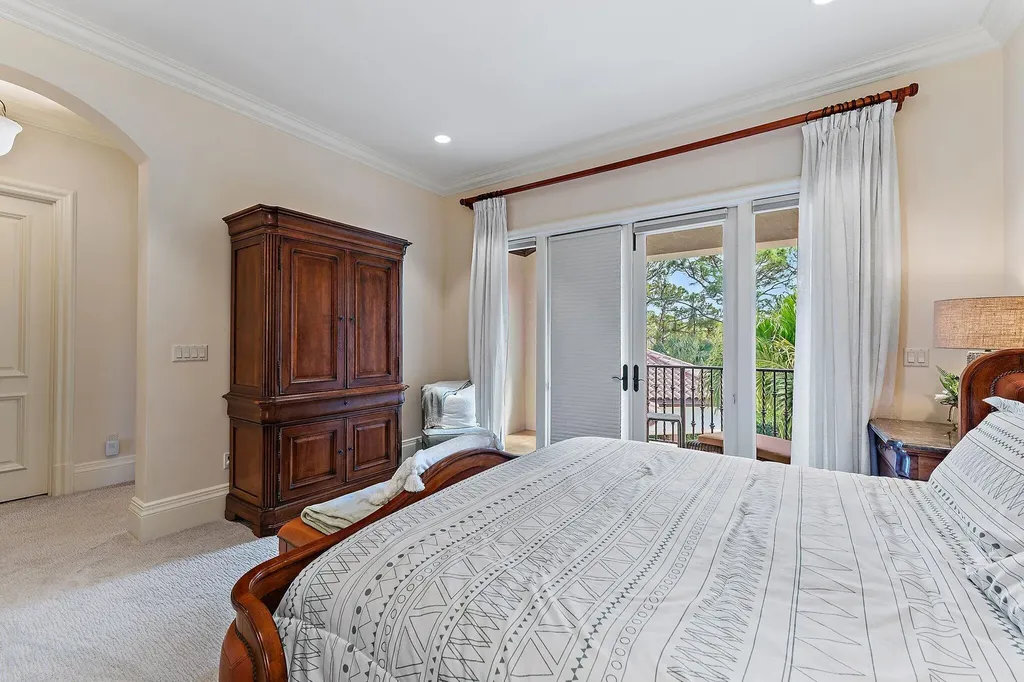 135 W Bears Club Drive Jupiter FL 33477