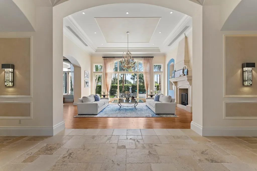 135 W Bears Club Drive Jupiter FL 33477