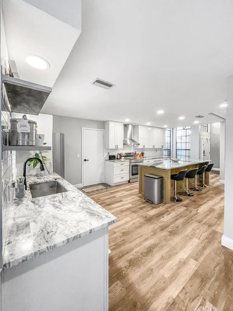 12989 Meadowbreeze Drive Wellington FL 33414