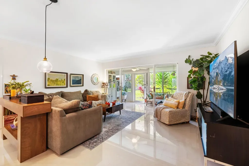 113 Capri C Delray Beach FL 33484