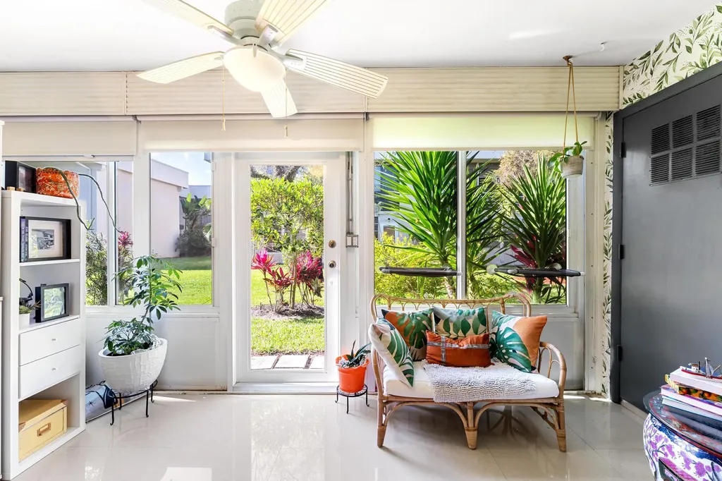 113 Capri C Delray Beach FL 33484